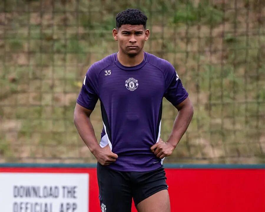 开云下载-曼联700万新援被遗忘，欲取代马拉西亚！不住别墅只为遥望梦剧场